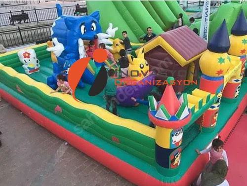 ŞİŞME OYUN PARKI KİRALAMA NEŞELİ KEDİ 8*5*3 METRE 